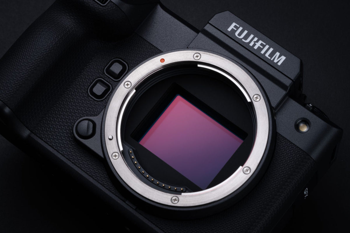 102 megapixels, 43.8 x 32.9mm