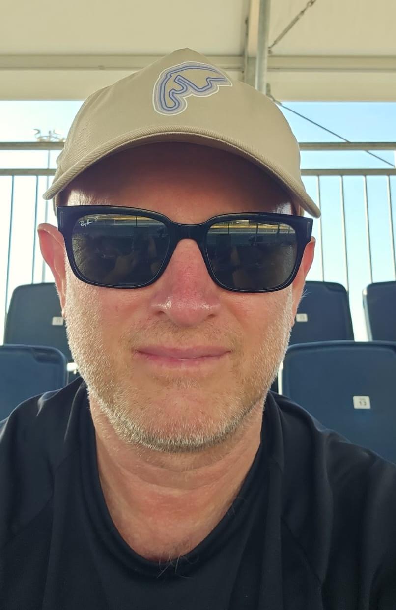 TAKE TEN: Wayne dos Santos Niz